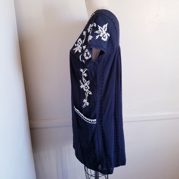 Lucky‎ Brand |Black Shift Dress +White Embr… - Picture 12 of 13